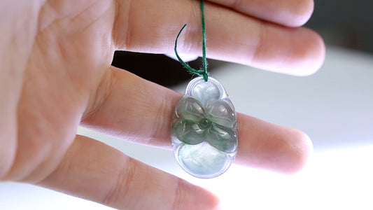 Translucency in Jadeite Jade | The Value of Icy Jades and the Meaning of Ice and Water Jades